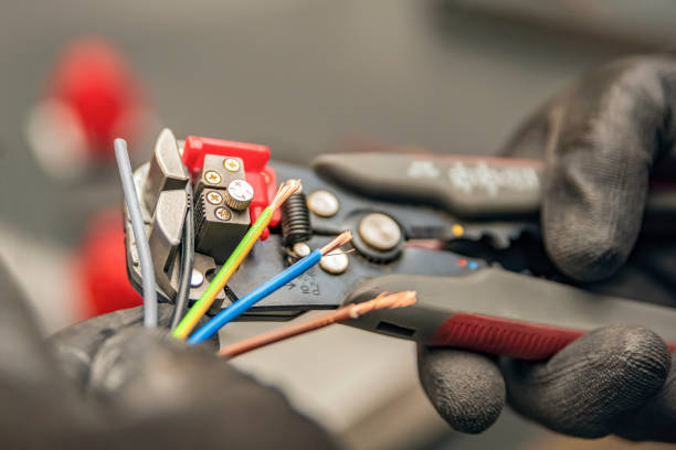 Best Emergency Electrical Repair  in Springfield, NE